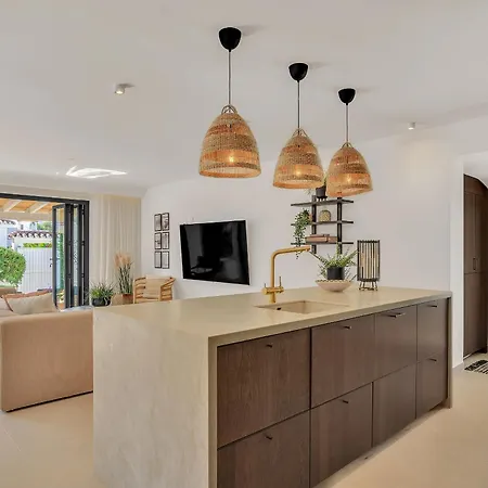 Вілла The Secret Garden By Finest Марбелья