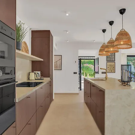 The Secret Garden By Finest *