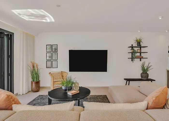 The Secret Garden By Finest *